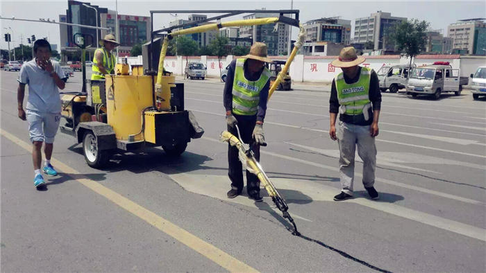 厂家介绍道路密封胶该如何选择